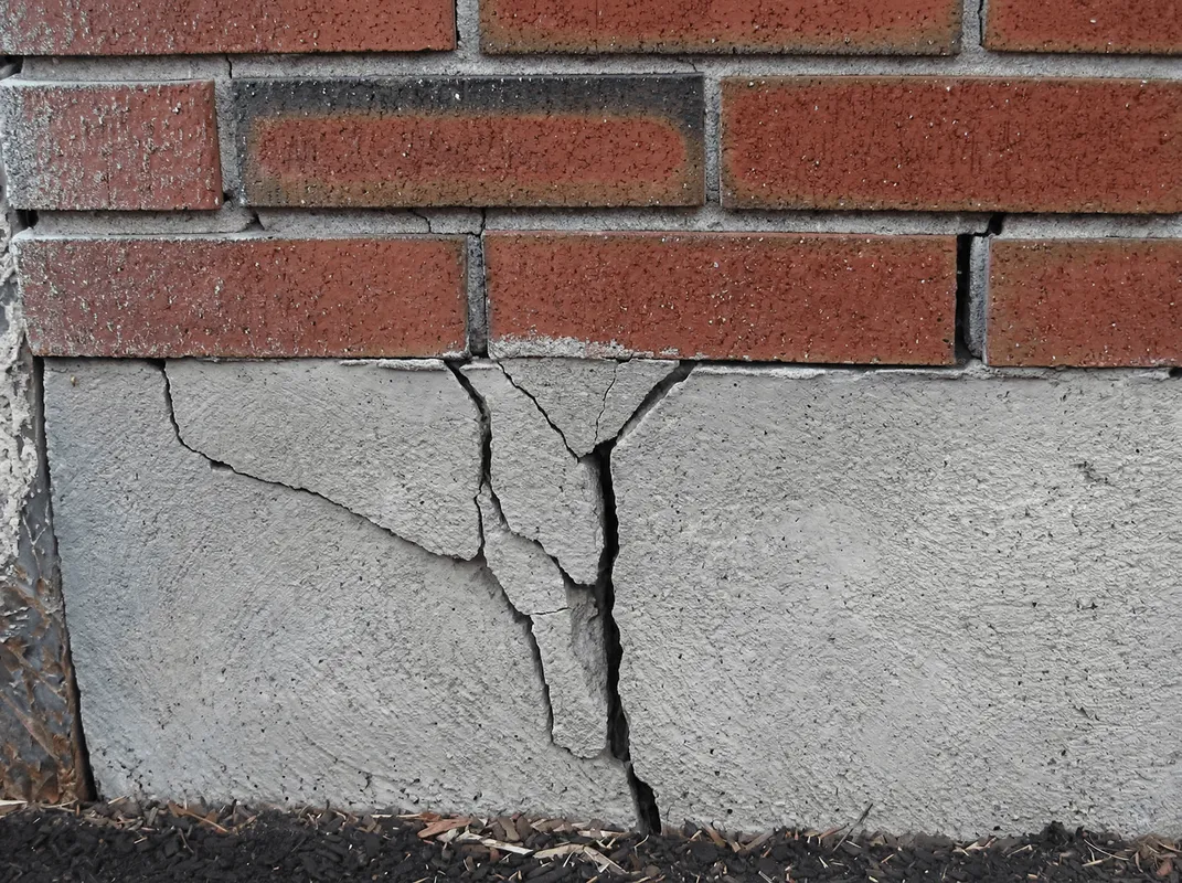 Concrete foundation with serious structural damage in Tuscaloosa, AL